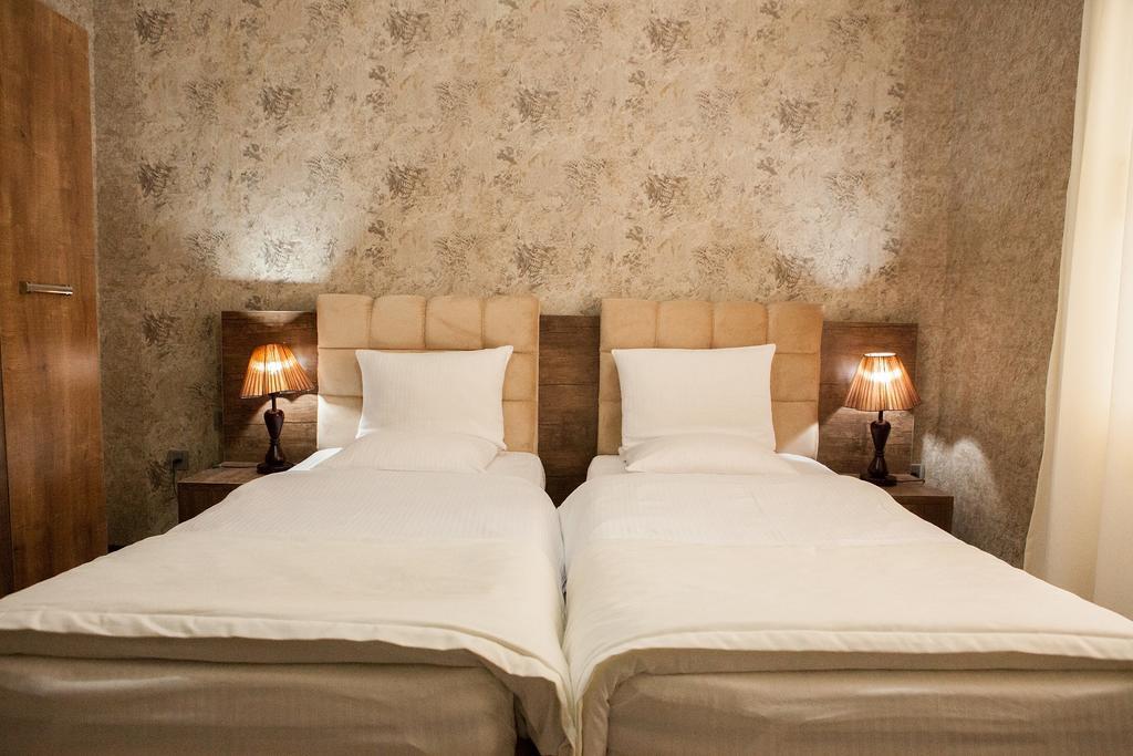 Issam Hotel & Spa เชกี ภายนอก รูปภาพ