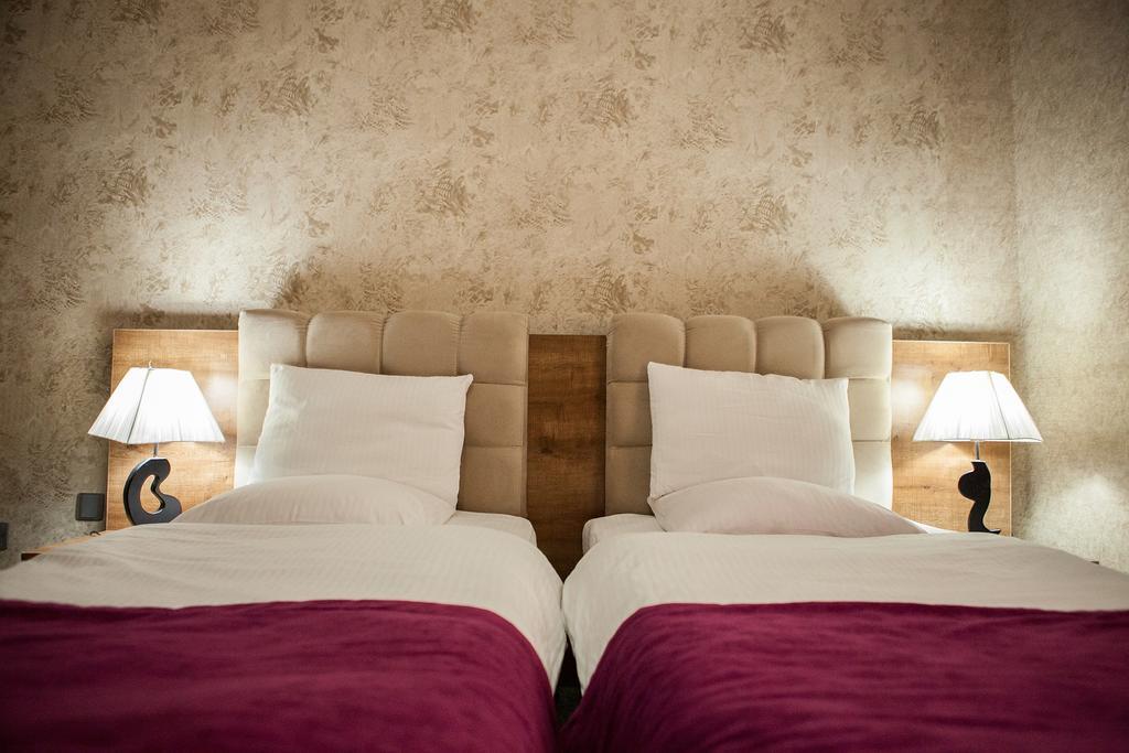 Issam Hotel & Spa เชกี ภายนอก รูปภาพ