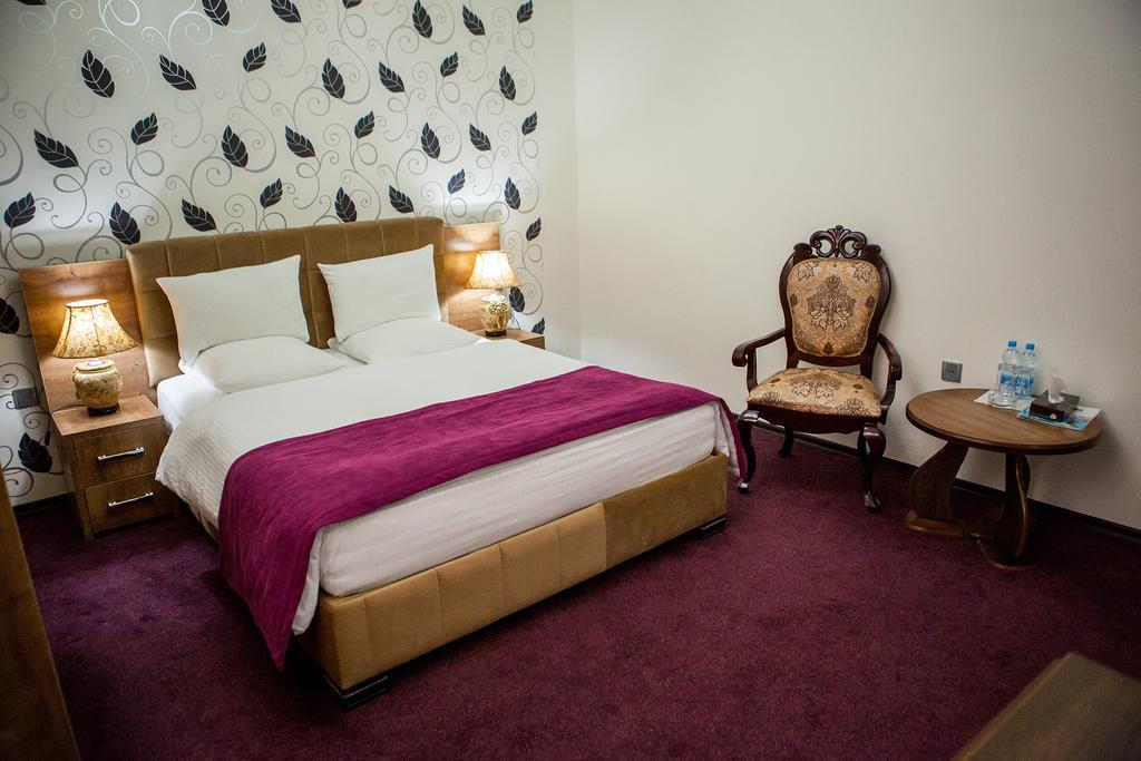 Issam Hotel & Spa เชกี ภายนอก รูปภาพ